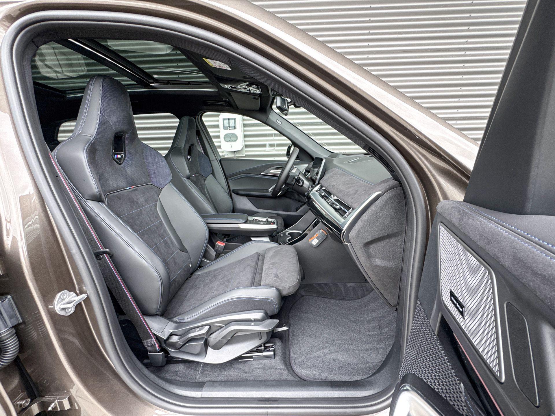 Foto van BMW Ix1 Edrive20