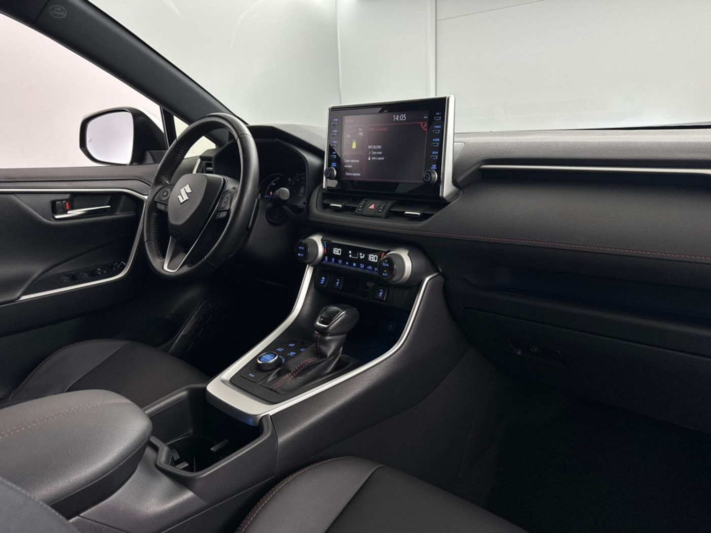 Foto van Suzuki Suzuki Across