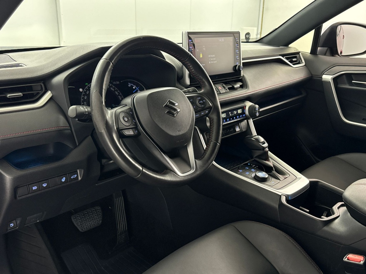 Foto van Suzuki Suzuki Across