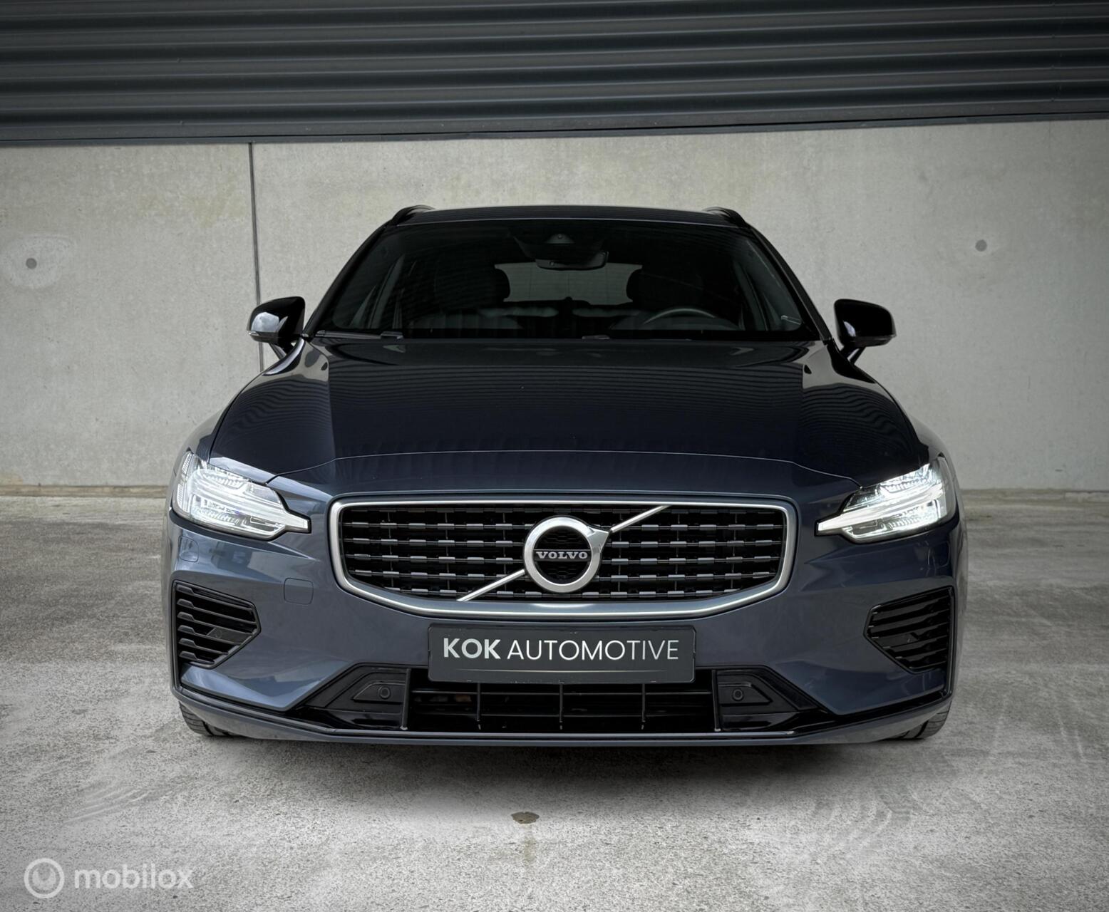 Foto van Volvo V60 T6 Twin Engine