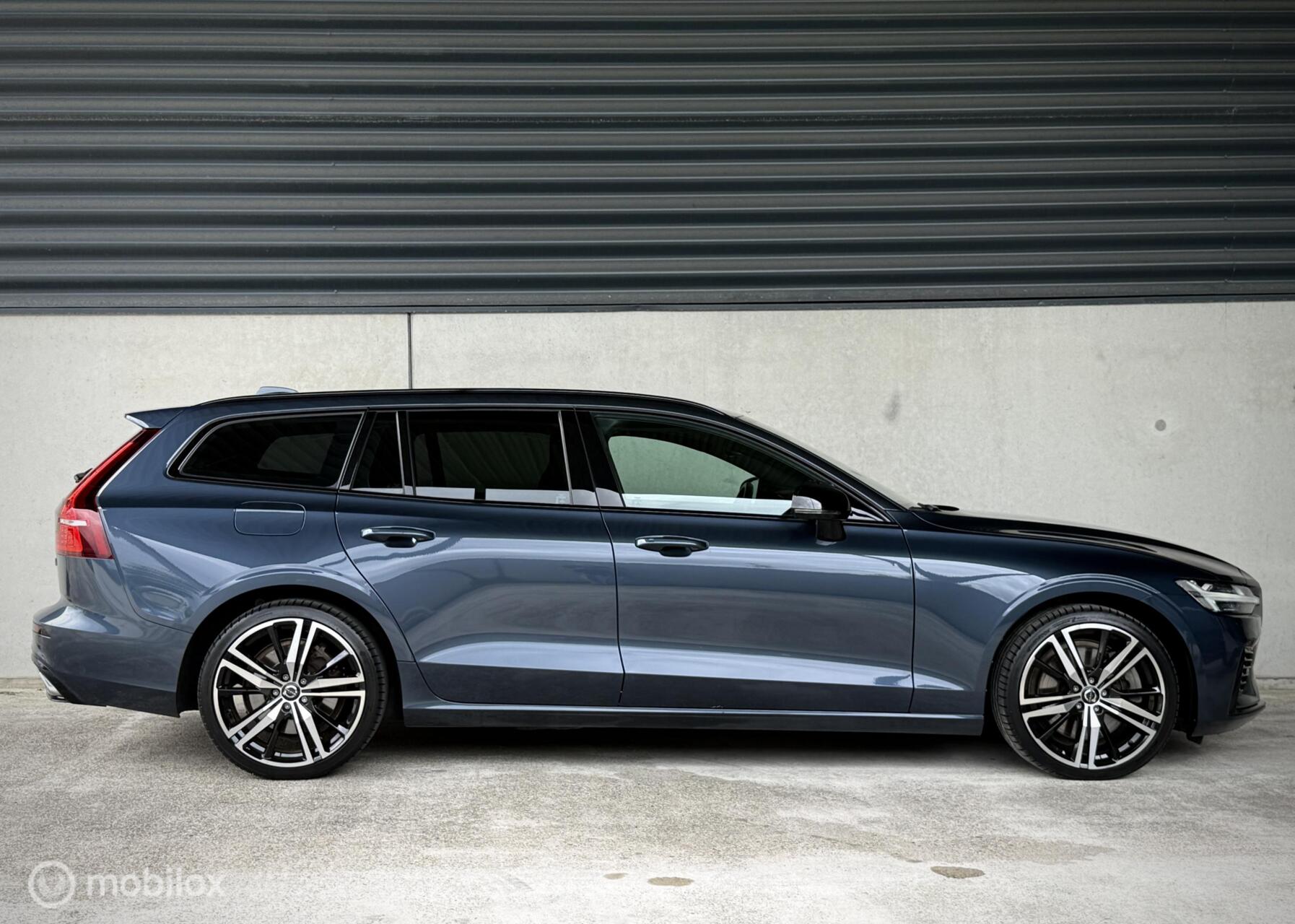 Foto van Volvo V60 T6 Twin Engine