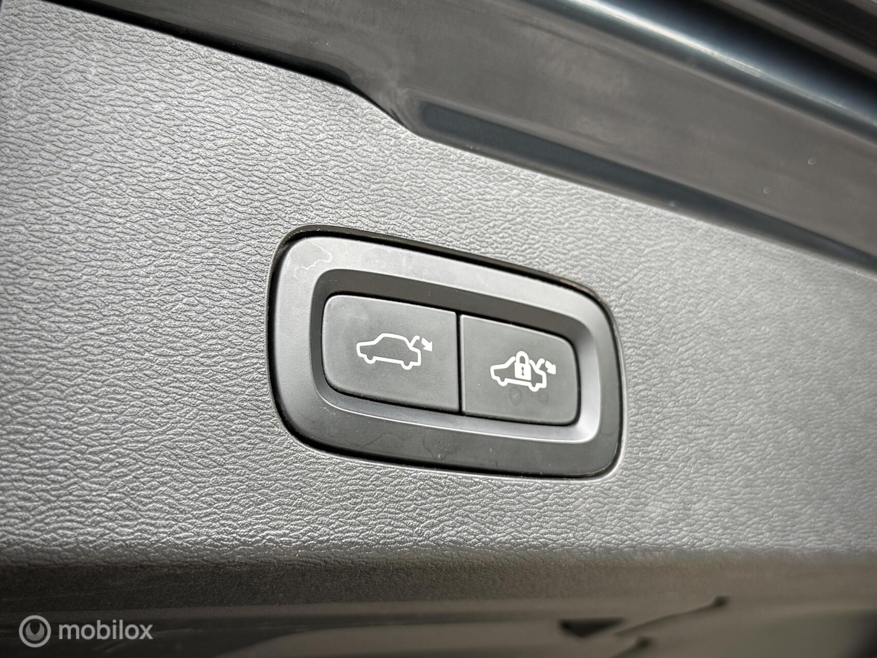 Foto van Volvo V60 T6 Twin Engine