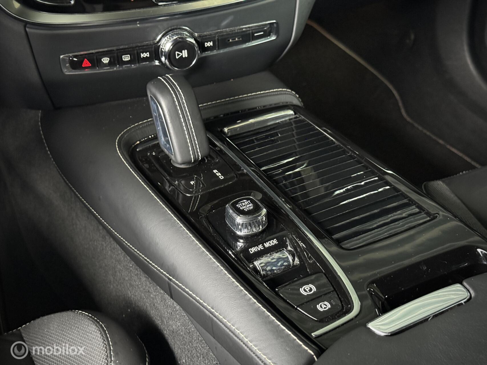 Foto van Volvo V60 T6 Twin Engine