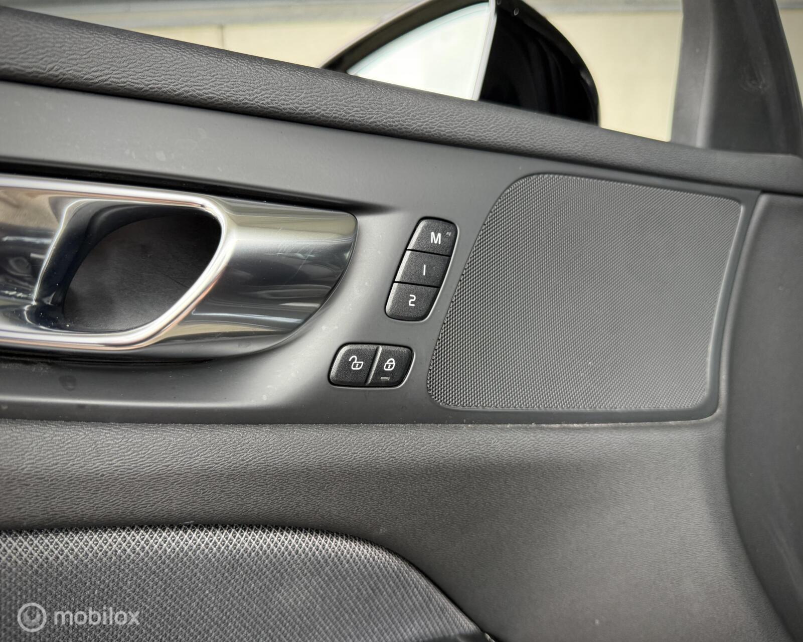 Foto van Volvo V60 T6 Twin Engine