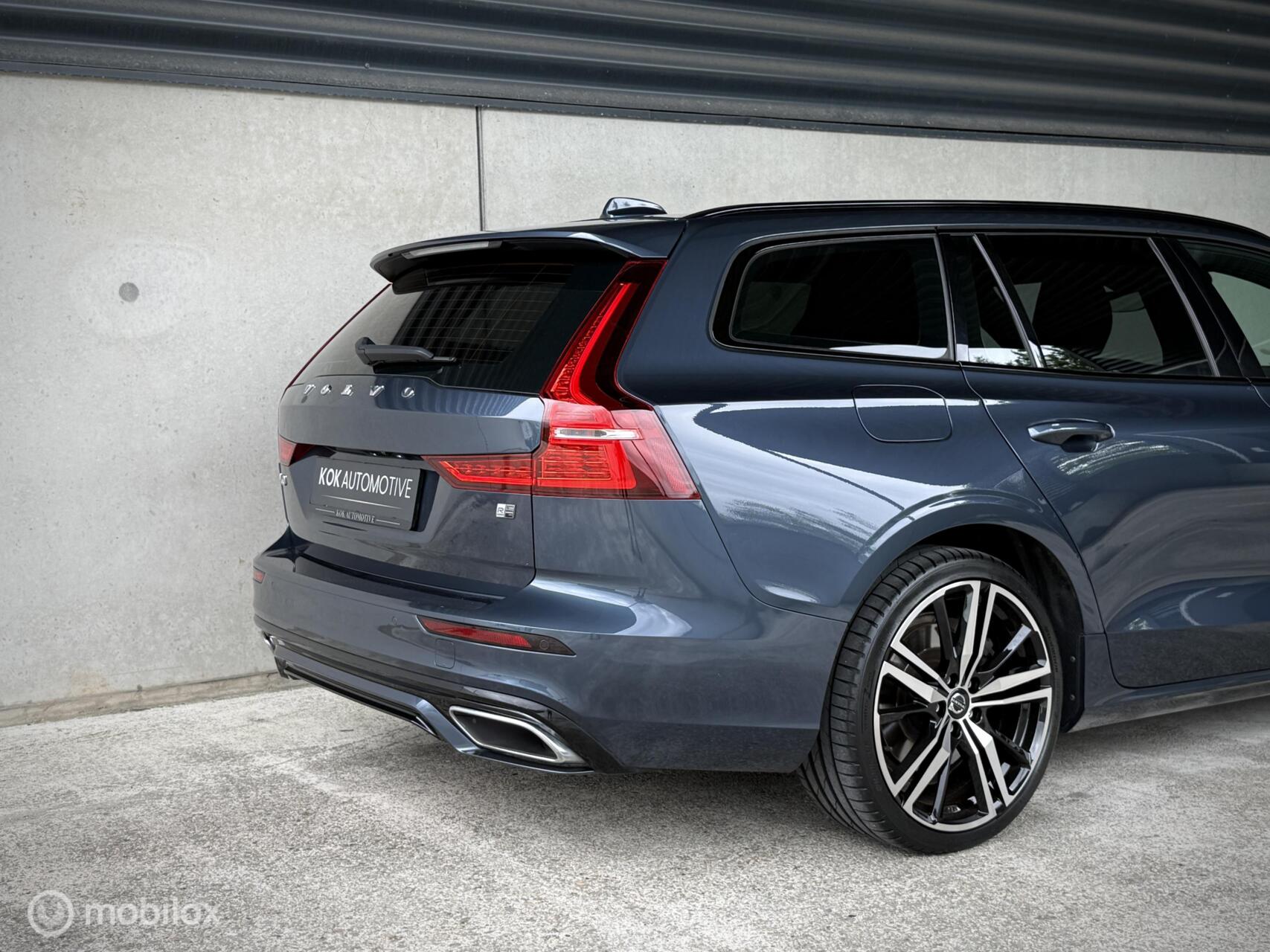 Foto van Volvo V60 T6 Twin Engine