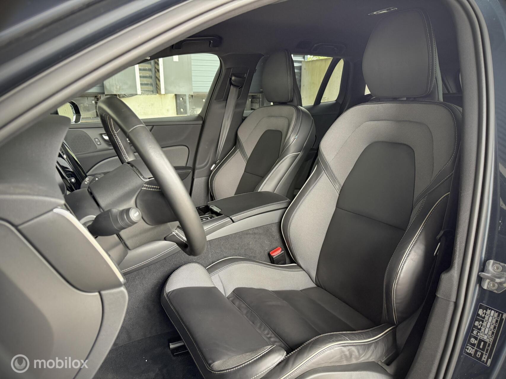 Foto van Volvo V60 T6 Twin Engine