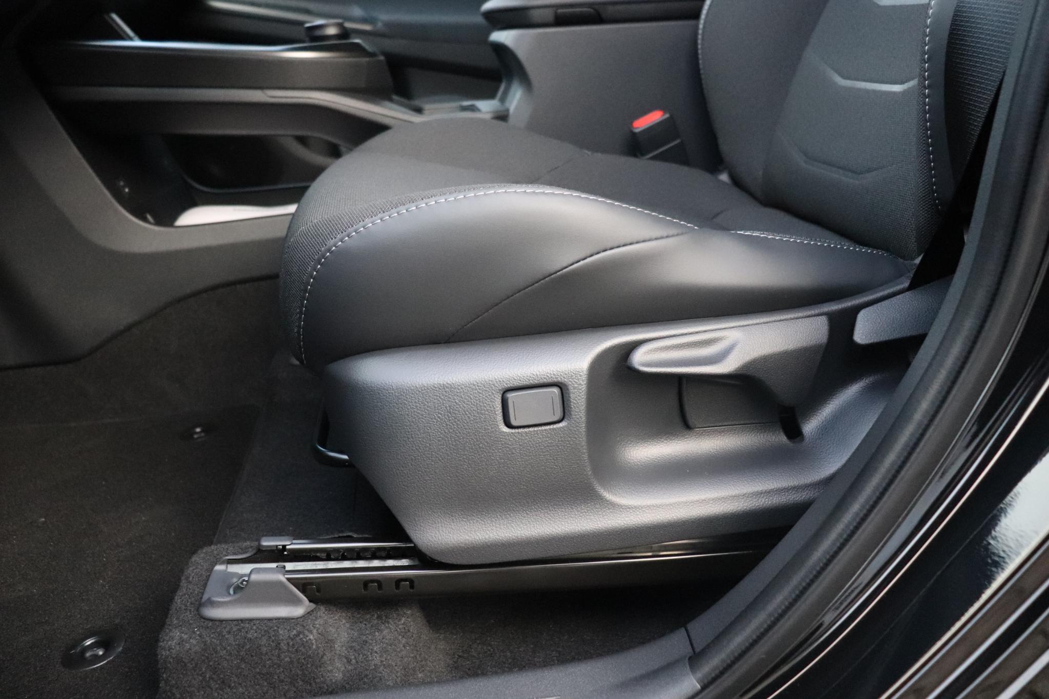 Foto van Toyota C-hr+