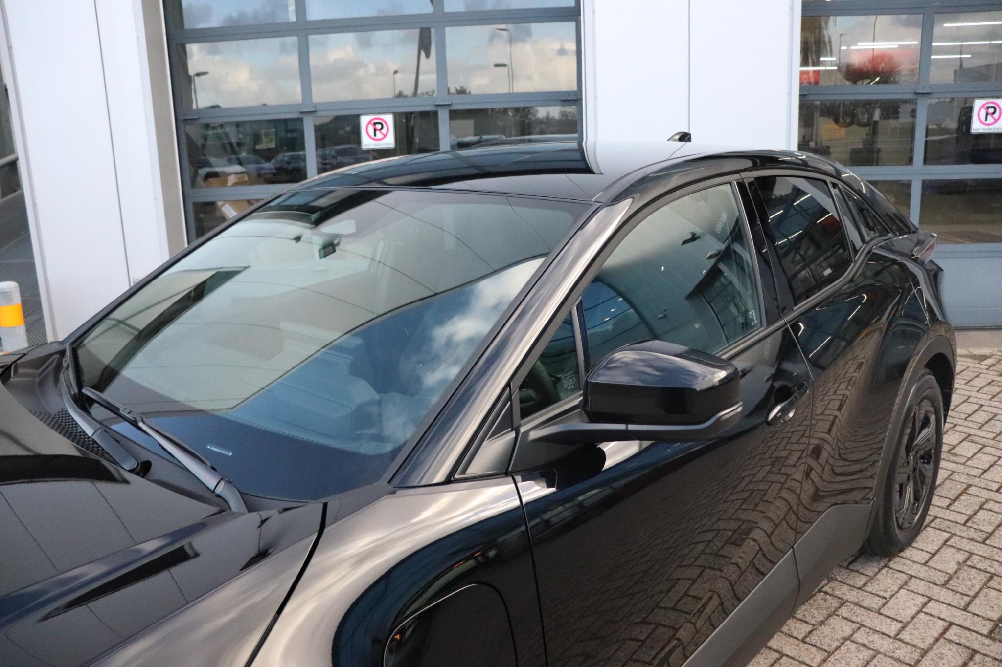 Foto van Toyota C-hr+