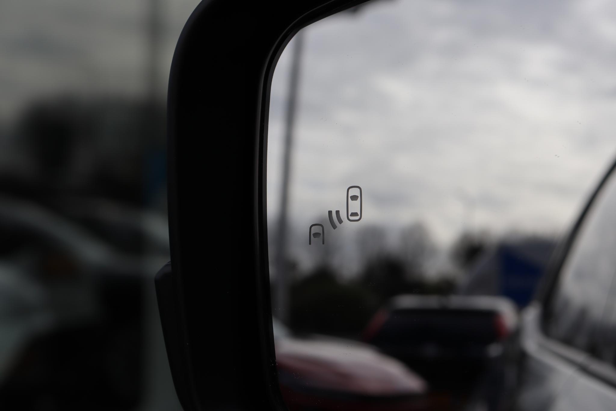 Foto van Toyota C-hr+