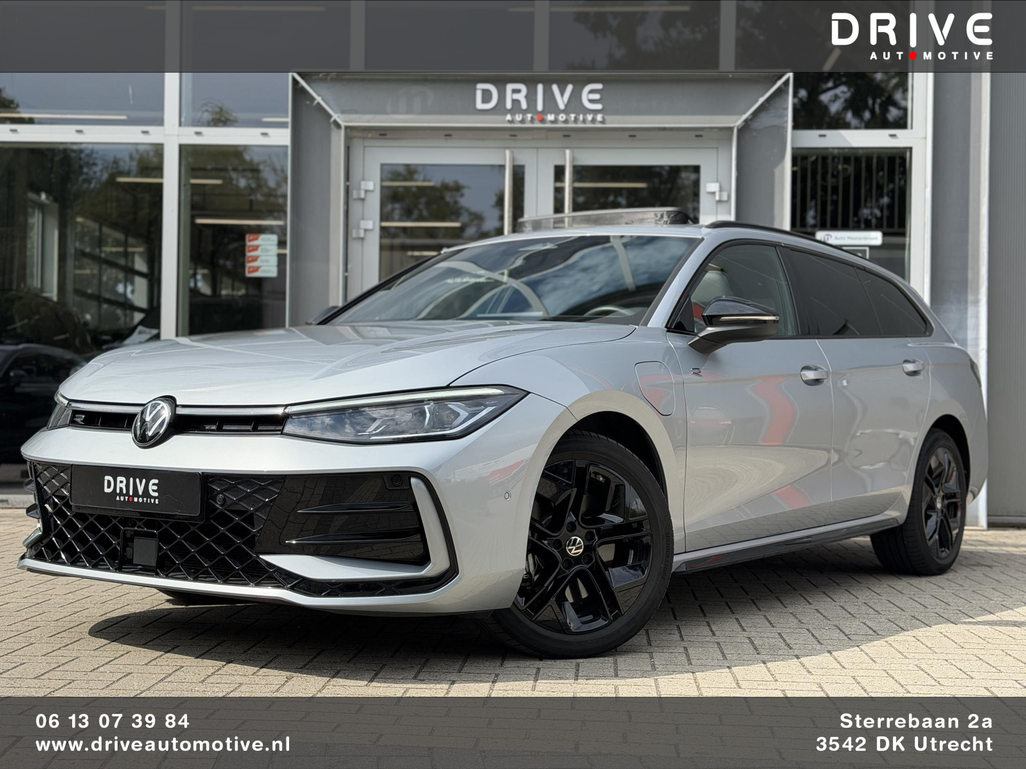 Volkswagen Passat Variant 1.5 eHybrid R-Line 2025 - voorkant