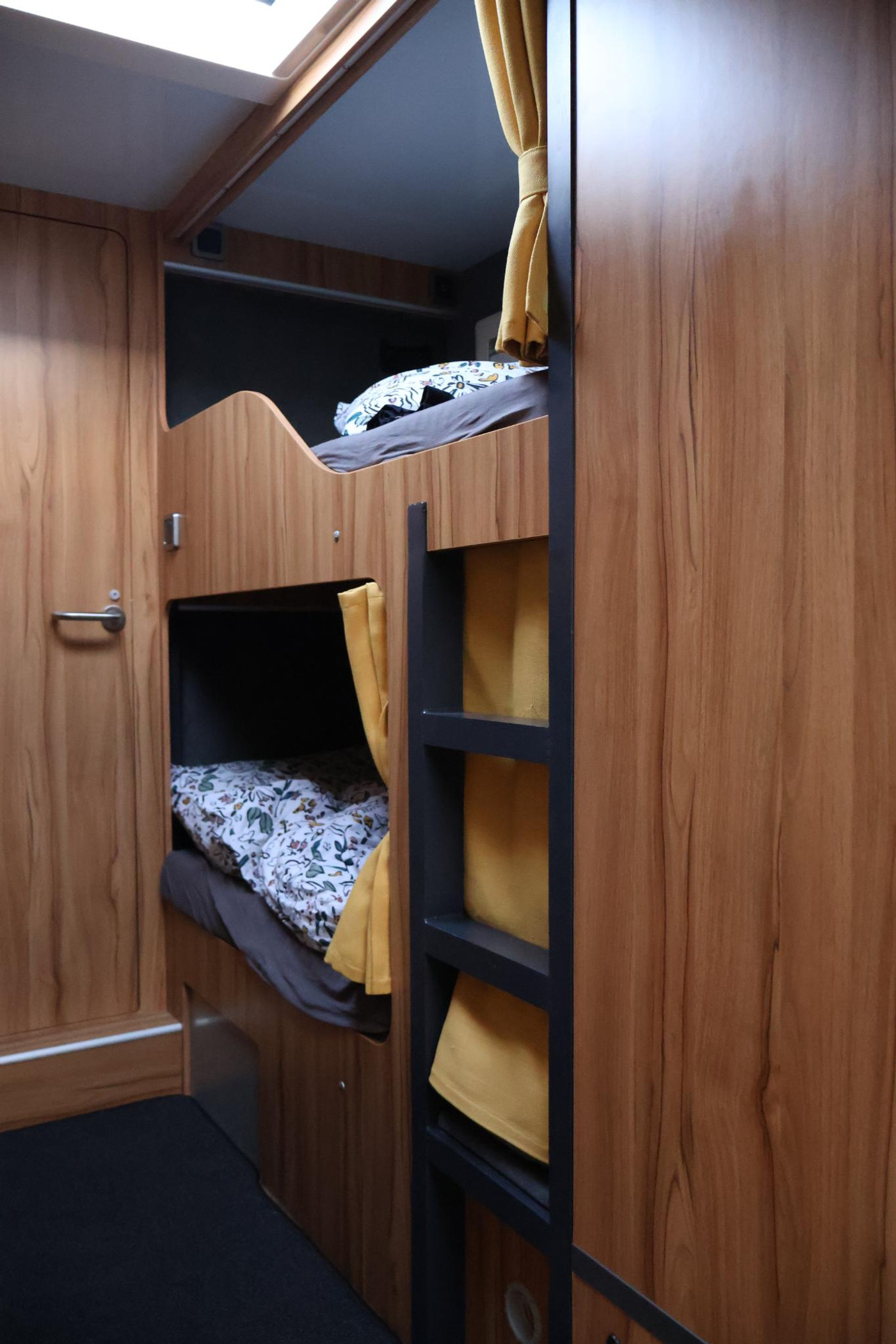 Foto van Iveco 50c18