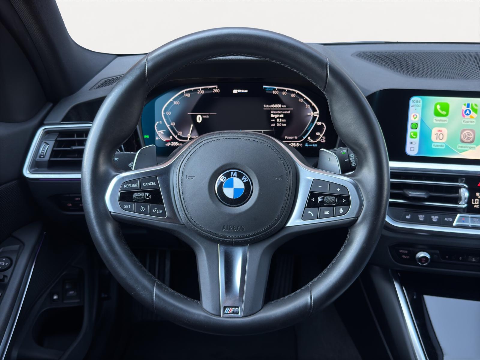 Foto van BMW 330e