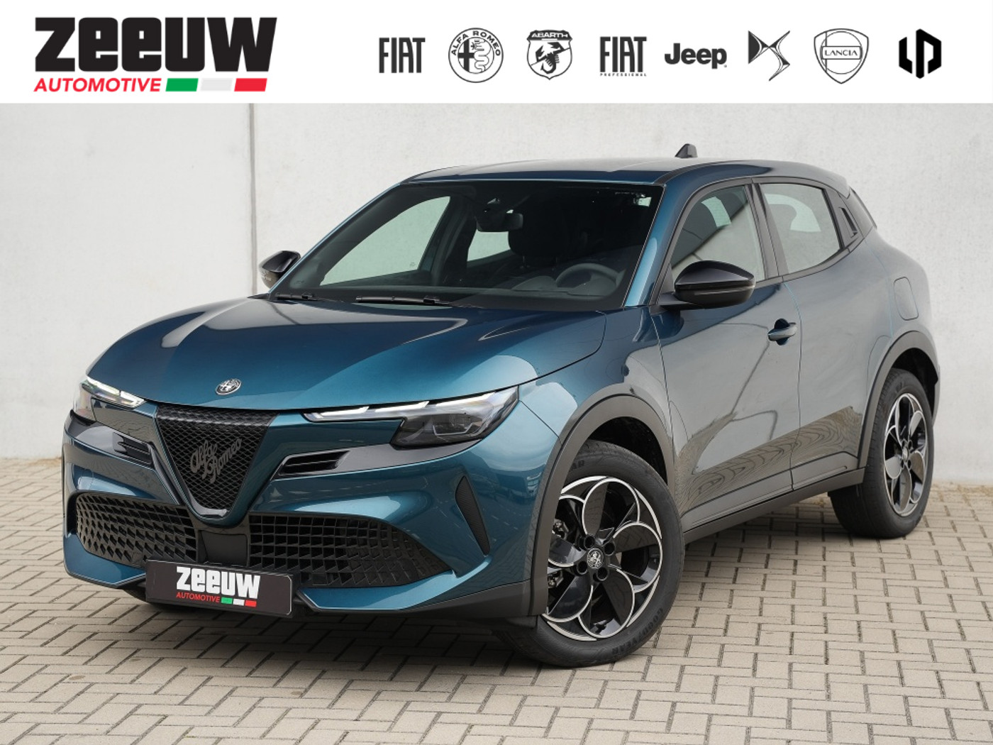 Alfa Romeo Alfa Romeo Junior Elettrica 54 kWh | Carplay | Clima | Cruise | LED | 18" 2025 - voorkant