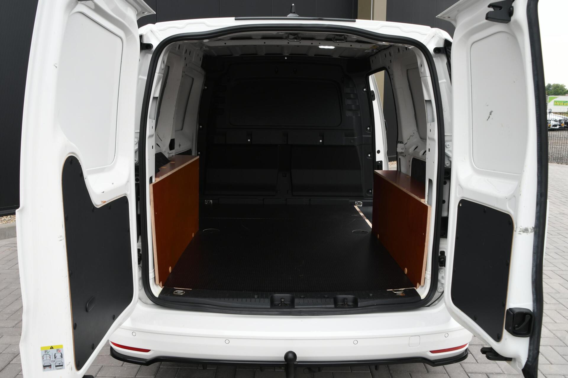 Foto van Volkswagen Caddy Cargo Maxi