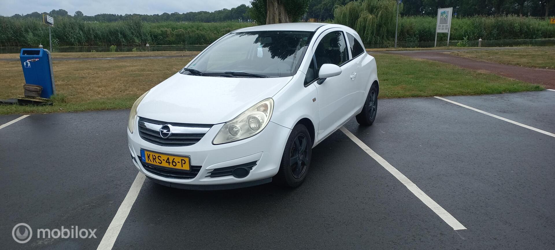 Opel Corsa 1.2-16V Cosmo 2008 - voorkant