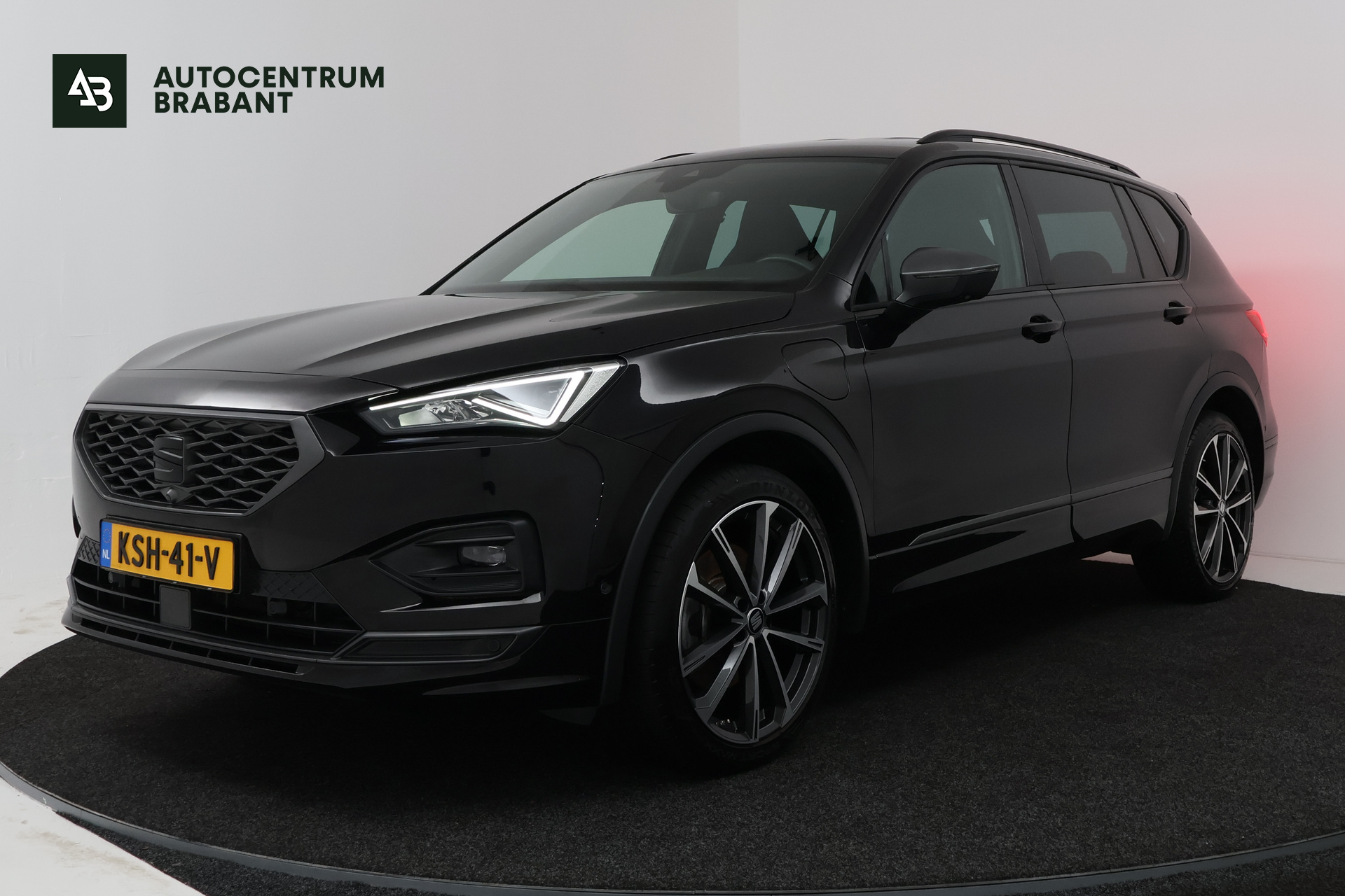 Seat Tarraco 1.4 TSI e-Hybrid PHEV FR (STOEL/STUUR VERWARMING, TREKHAAK, CRUISE ADAPTIEF) 2021 - voorkant