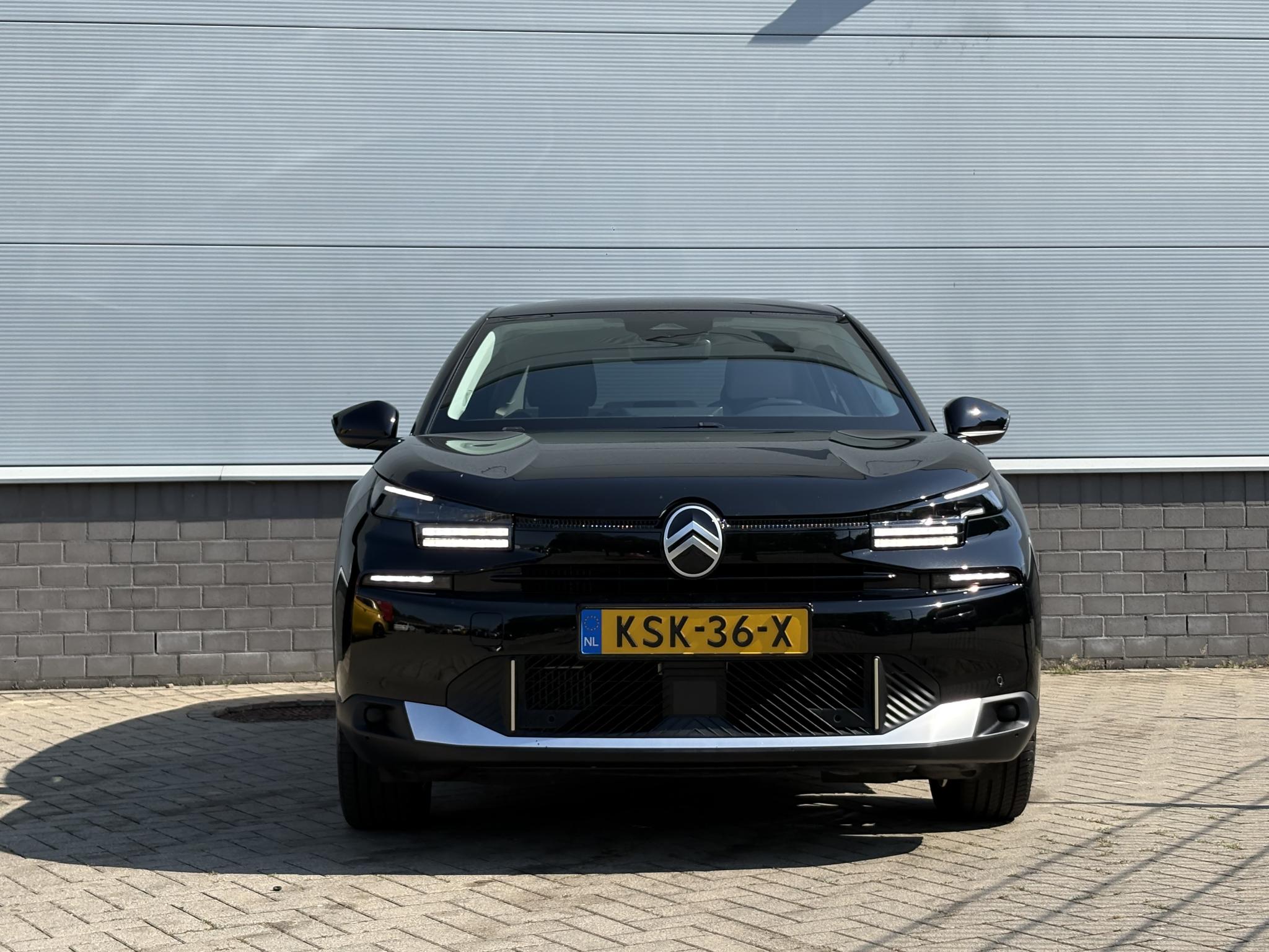 Foto van Citroen C4 X