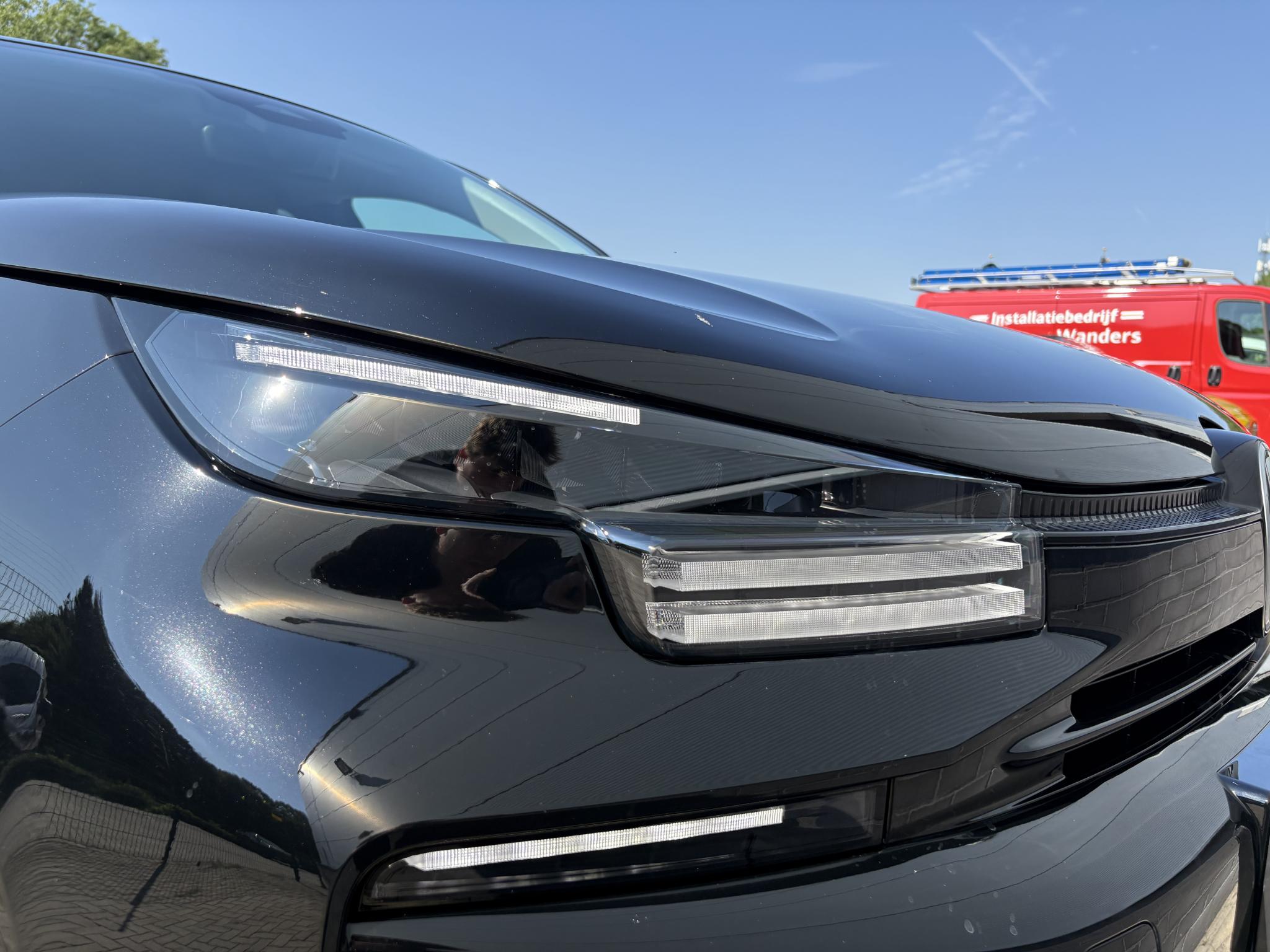 Foto van Citroen C4 X