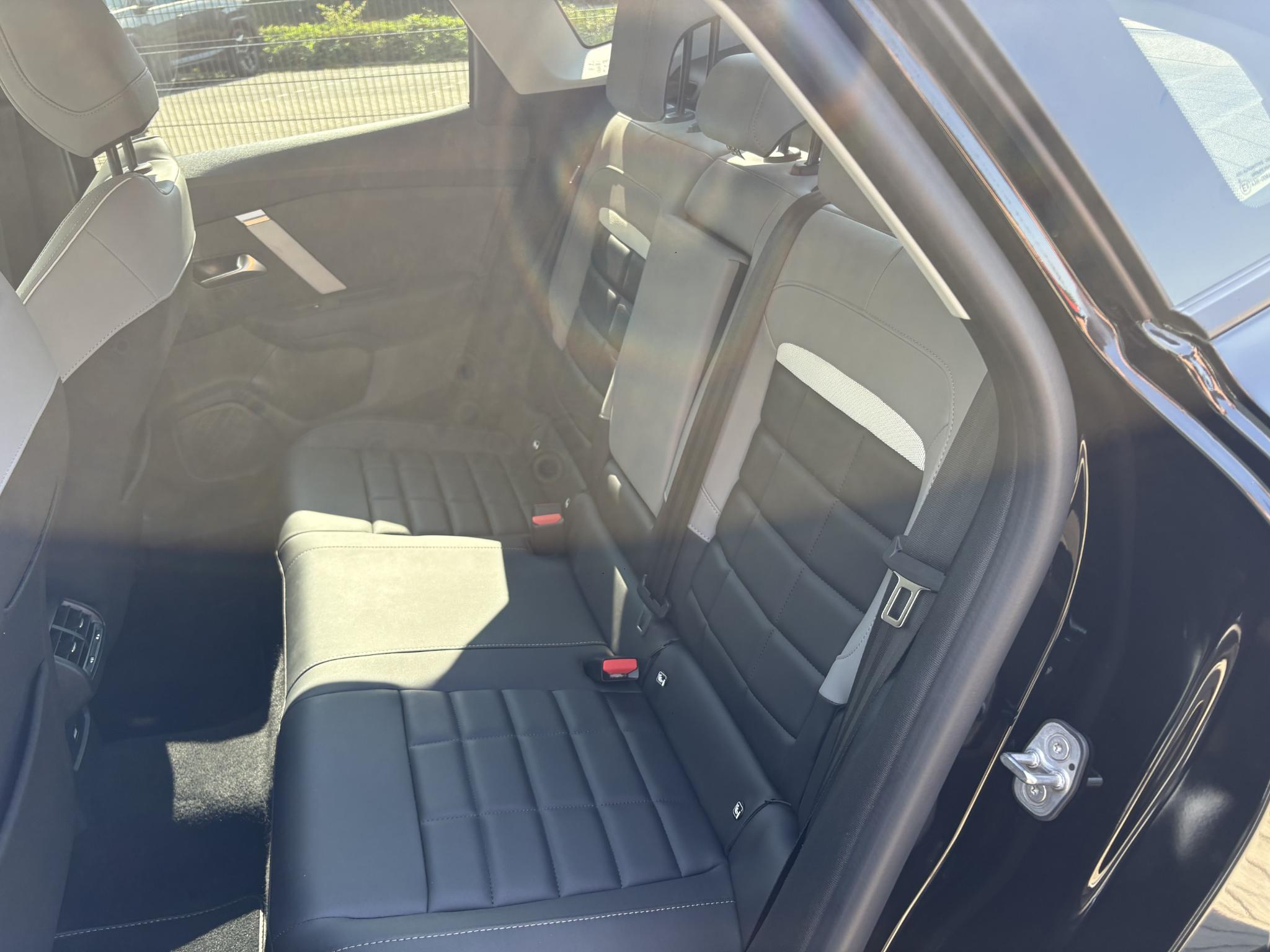 Foto van Citroen C4 X