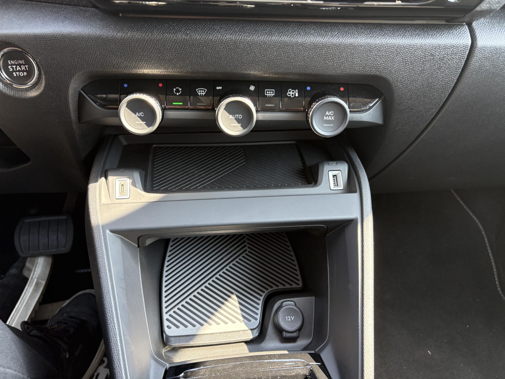 Foto van Citroen C4 X