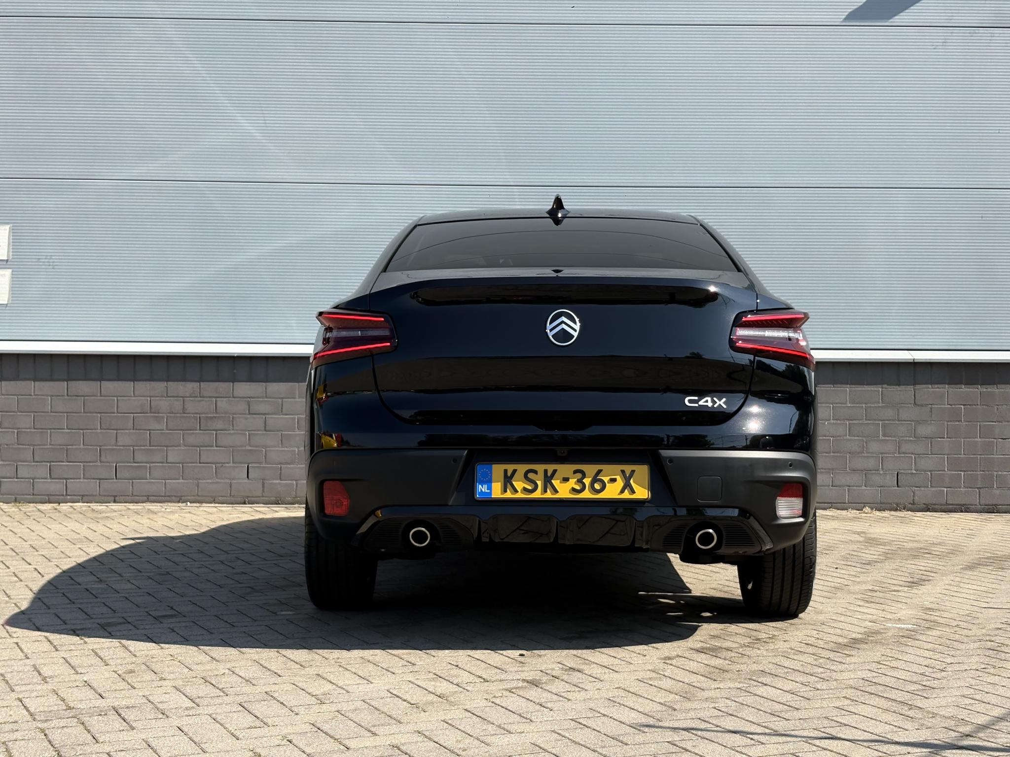 Foto van Citroen C4 X