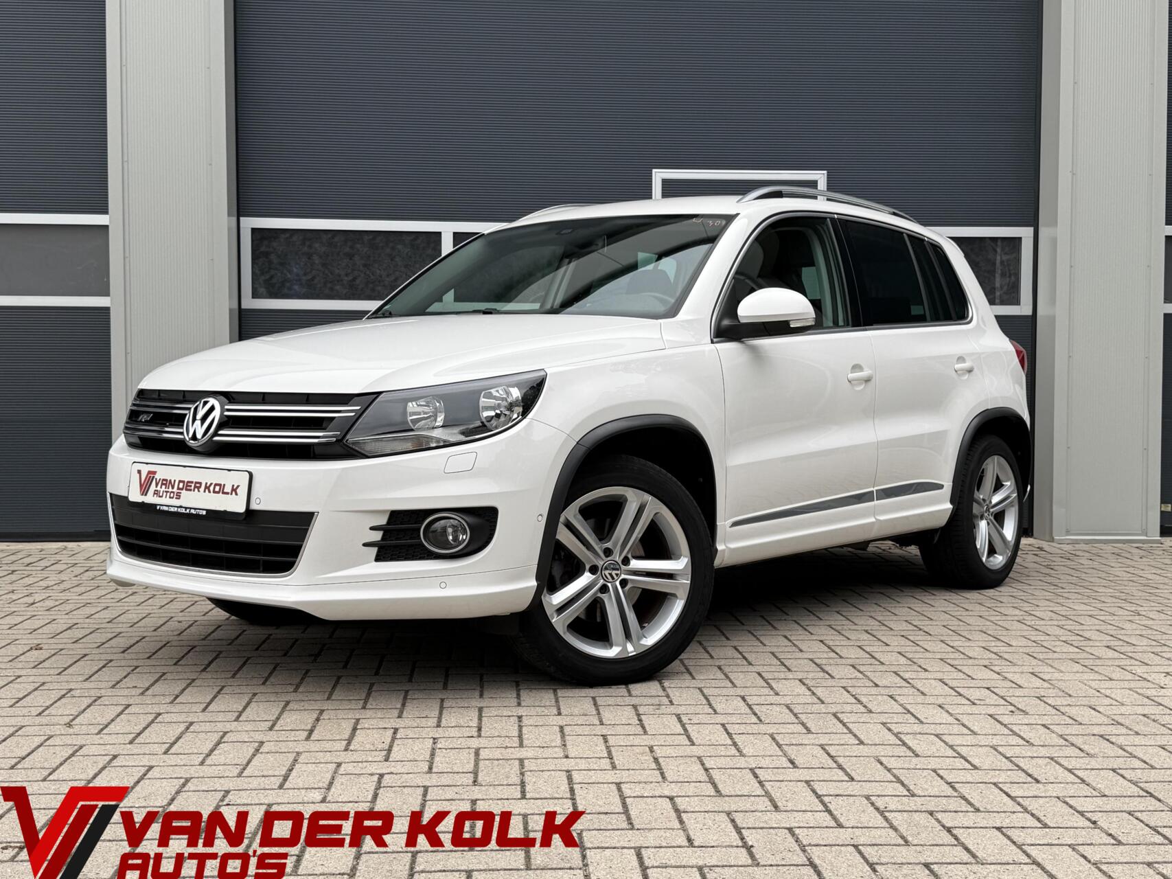 Volkswagen Tiguan 1.4 TSI R-Line | Alcantara | CarPlay | Navigatie | Cruise | Climate | Stoelverwarming | Sensoren 2013 - voorkant