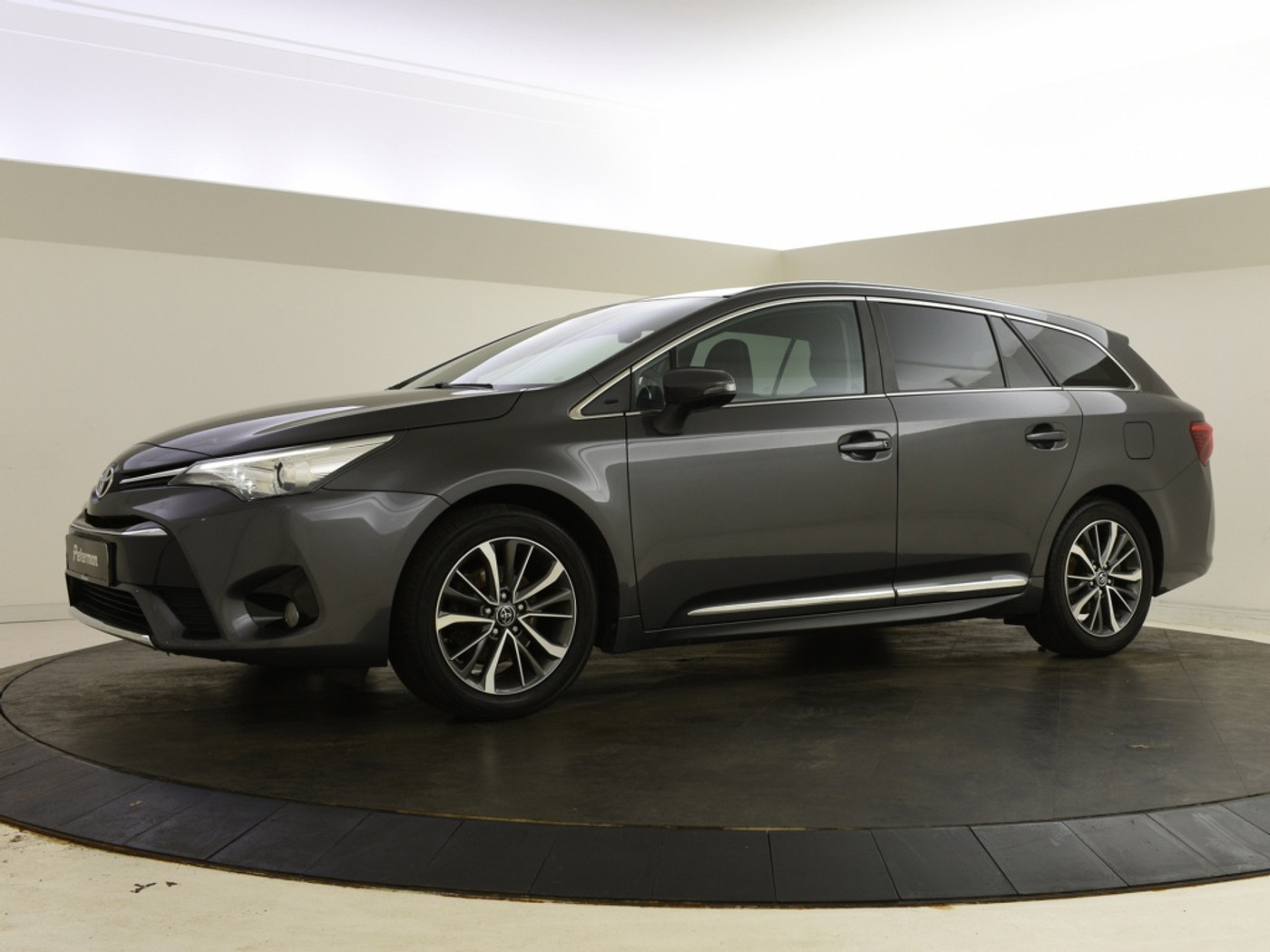 Foto van Toyota Toyota Avensis