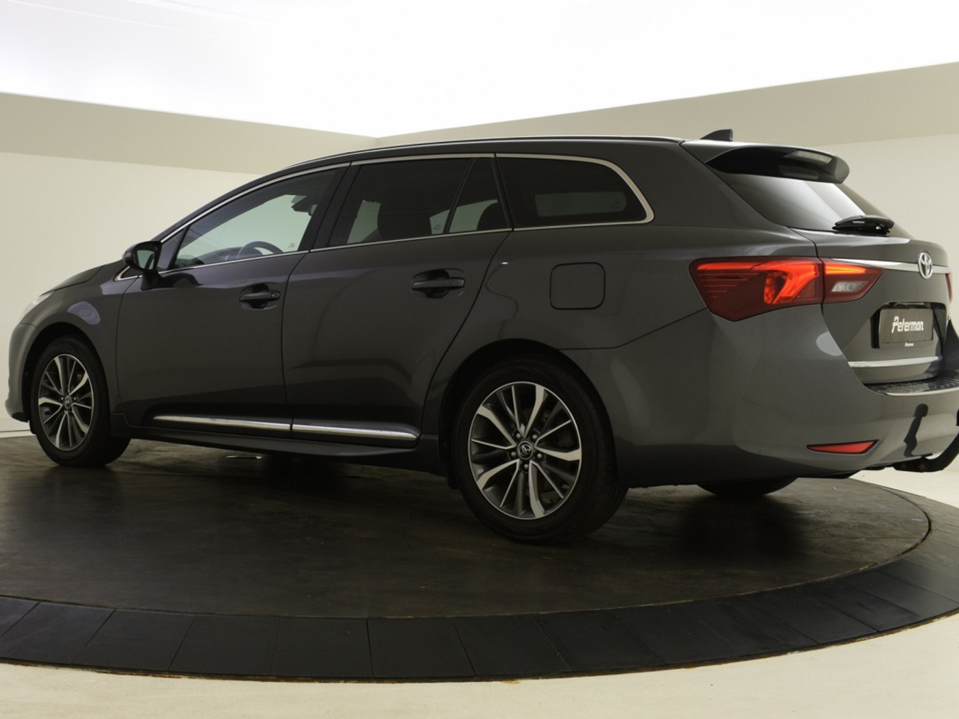 Foto van Toyota Toyota Avensis