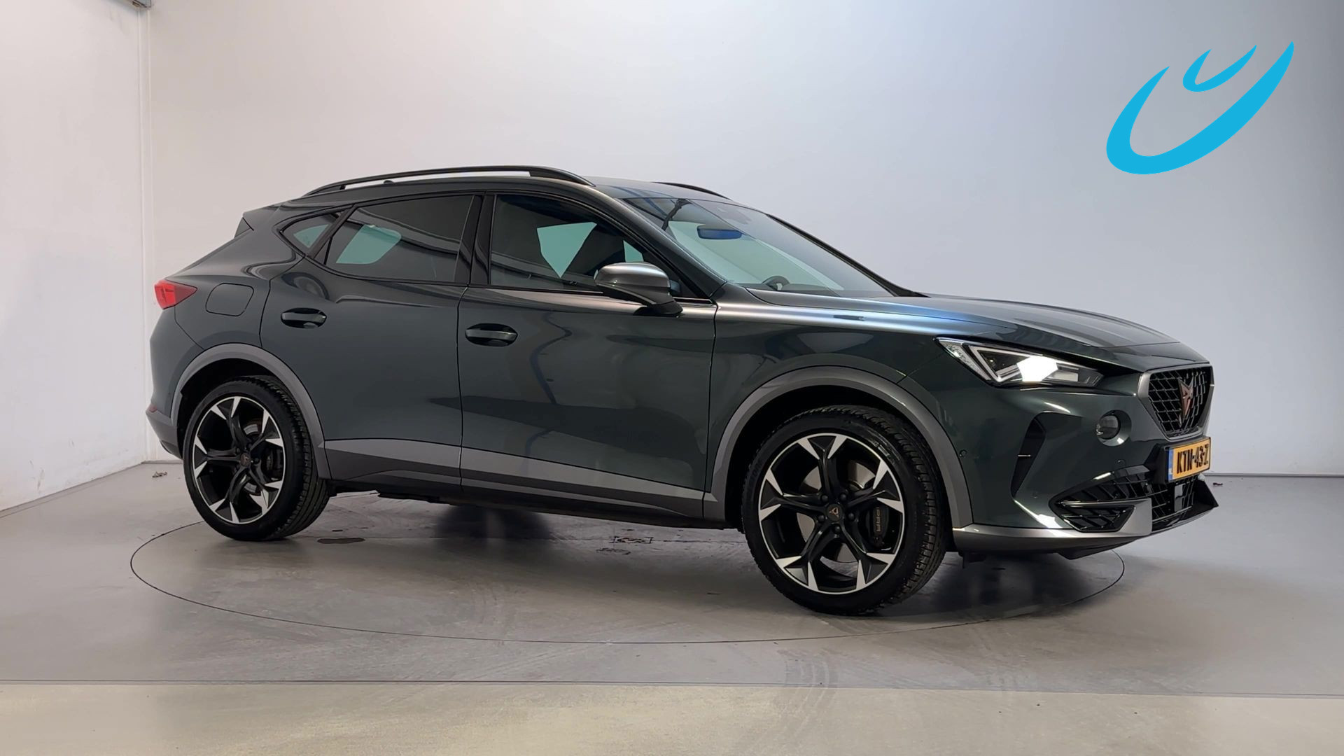 Cupra Formentor VZ E-hybrid 1.4 e-Hybrid VZ 245pk Performance Camera Trekhaak Virtual Cockpit Sfeerverlichting DAB+ 2022 - voorkant