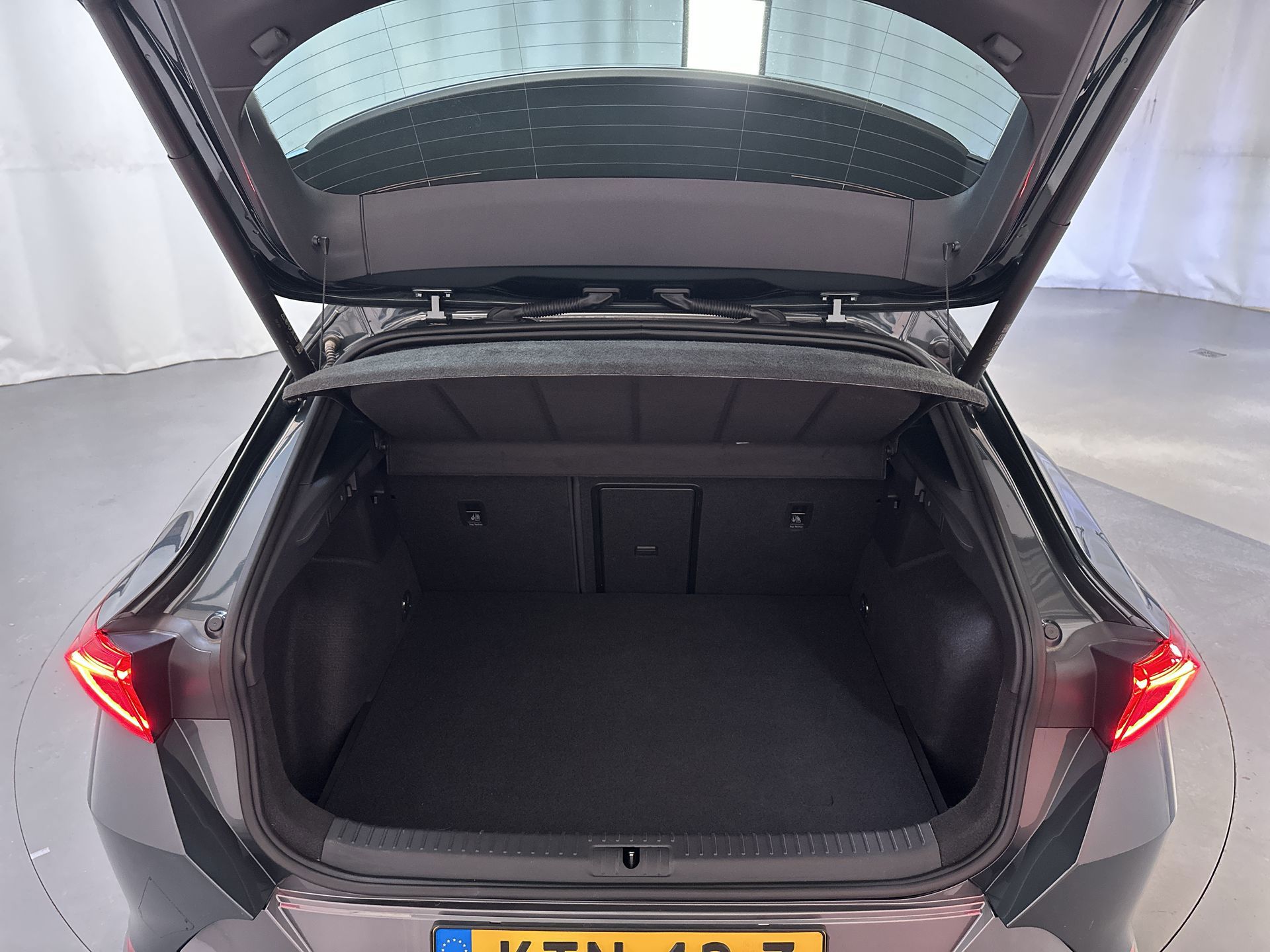 Foto van Cupra Formentor VZ E-hybrid