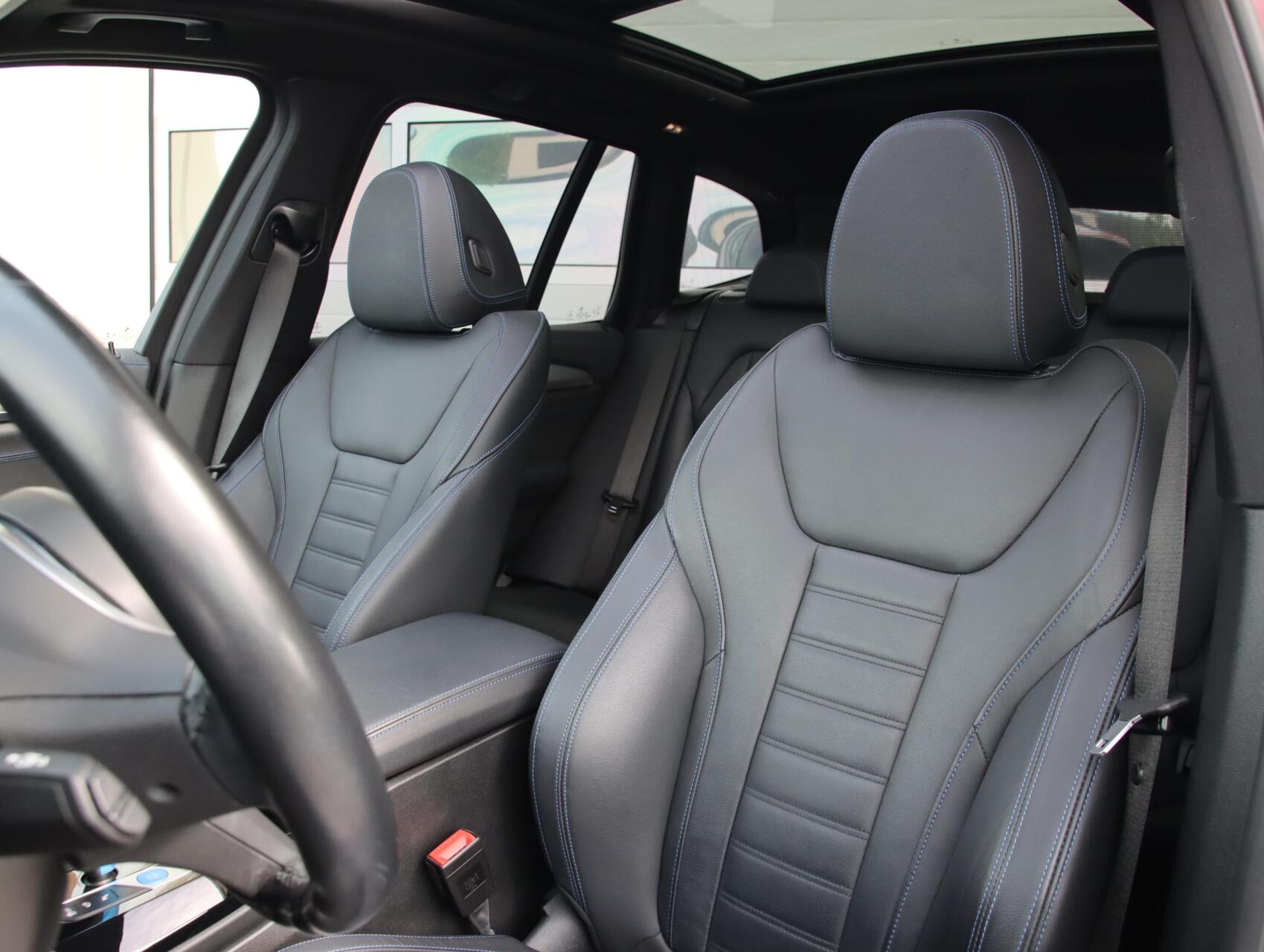 Foto van BMW Ix3
