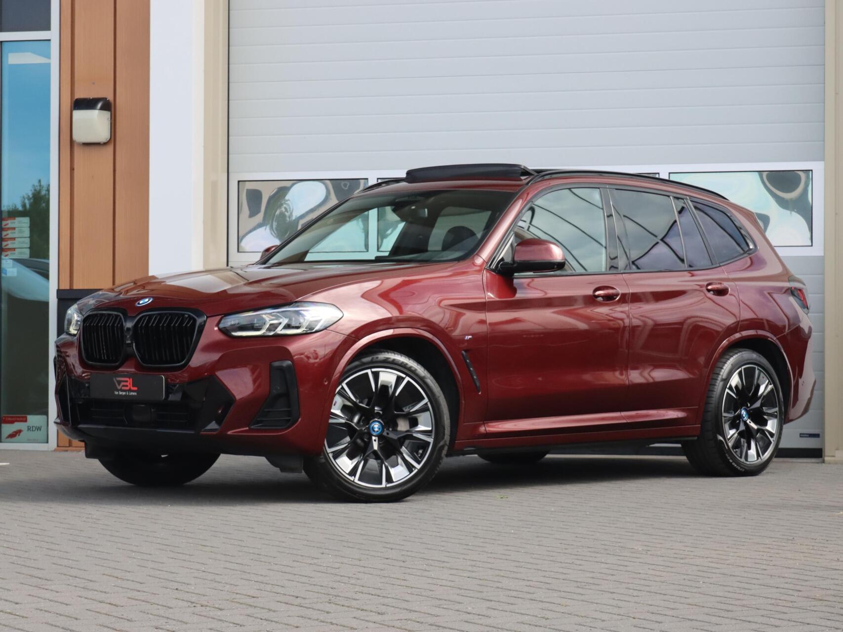 Foto van BMW Ix3