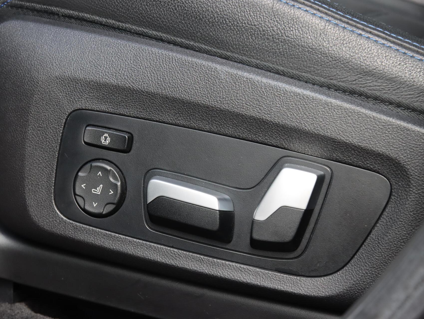 Foto van BMW Ix3