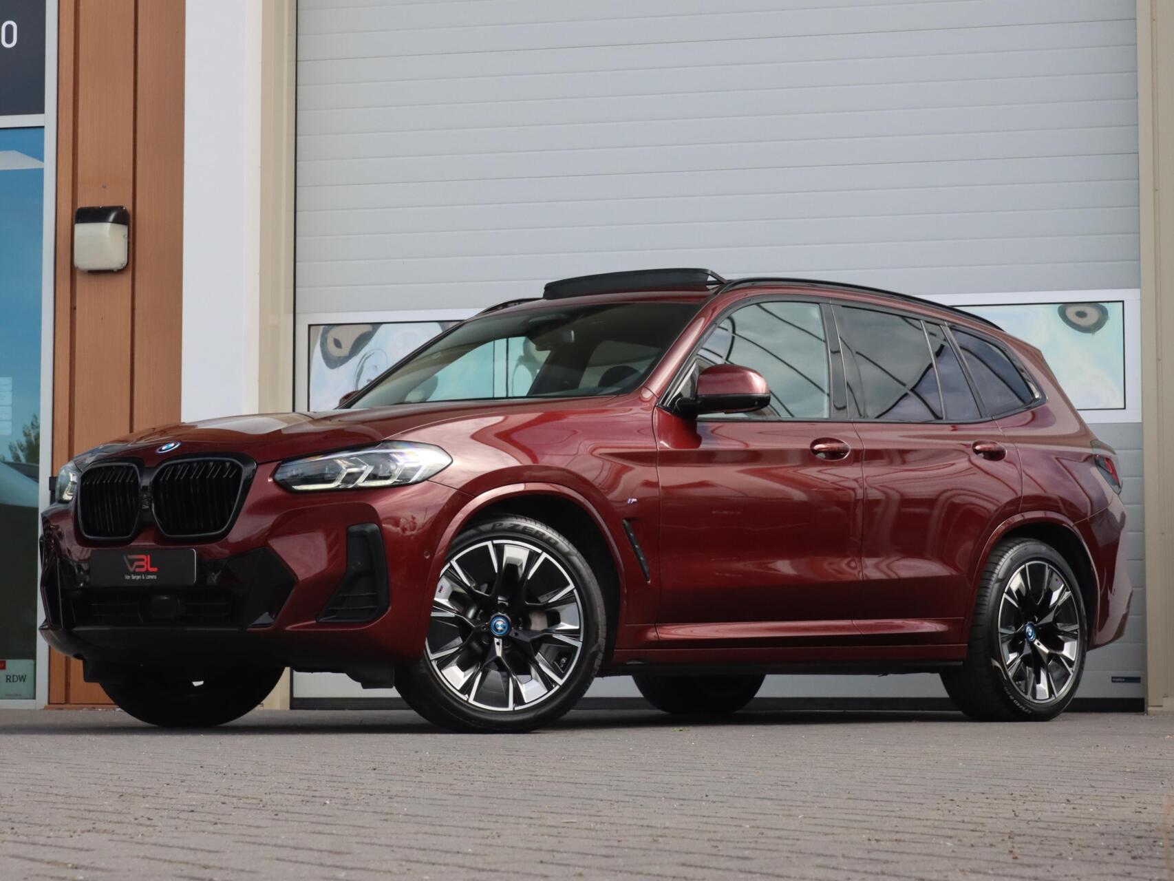 Foto van BMW Ix3