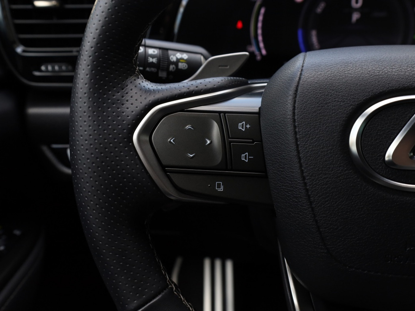 Foto van Lexus NX
