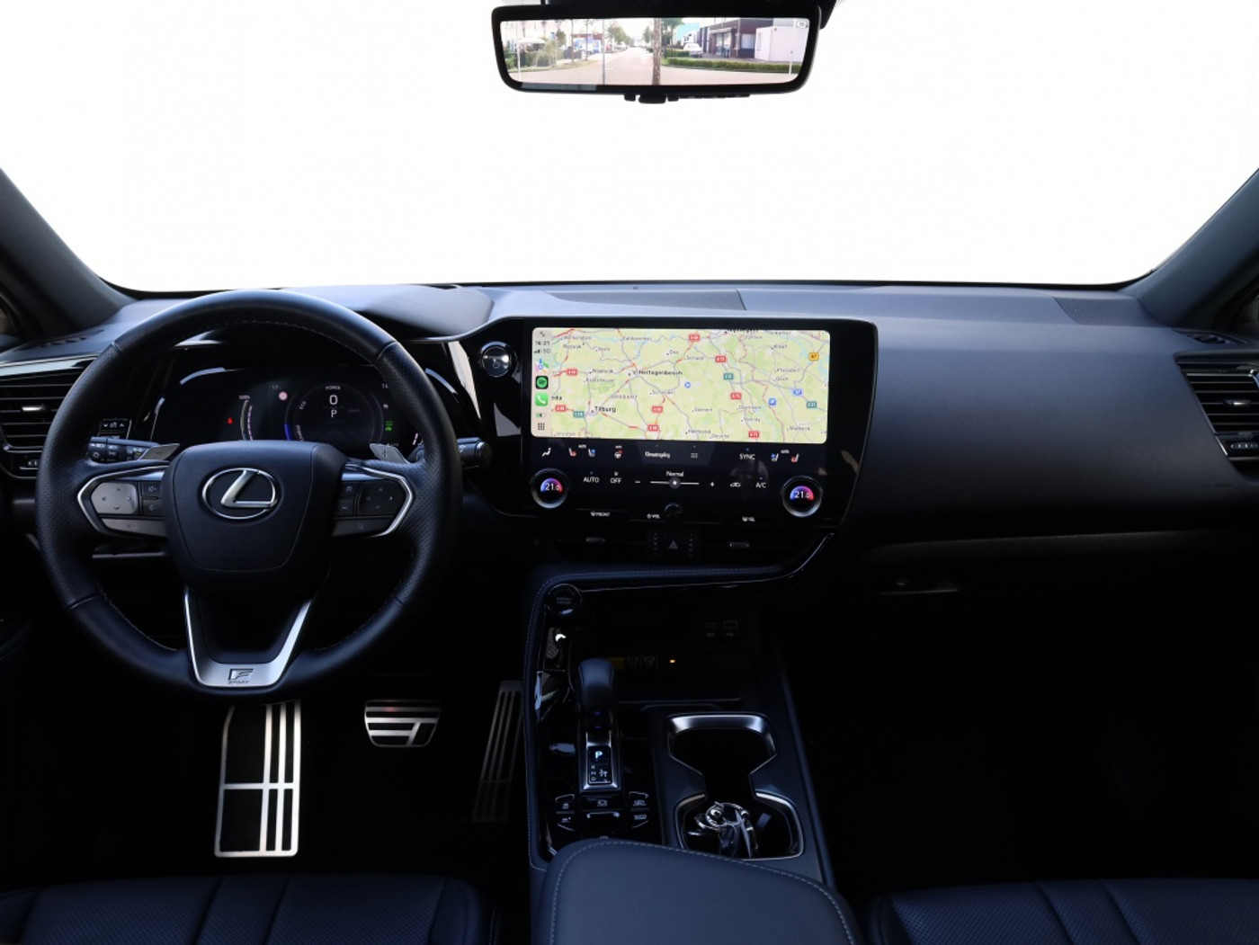 Foto van Lexus NX