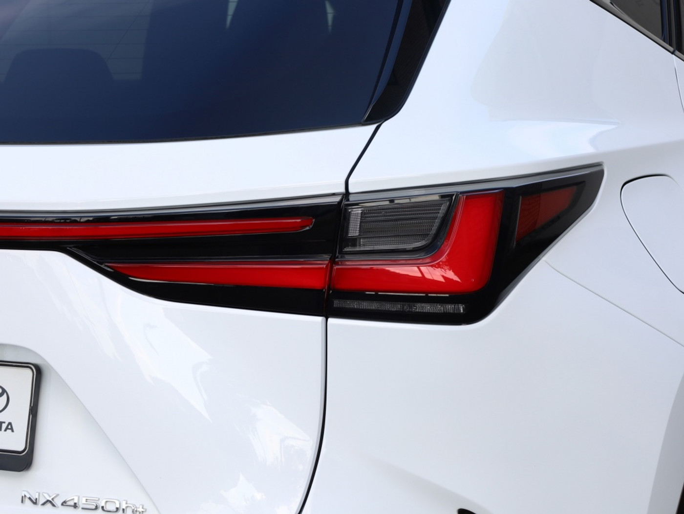 Foto van Lexus NX