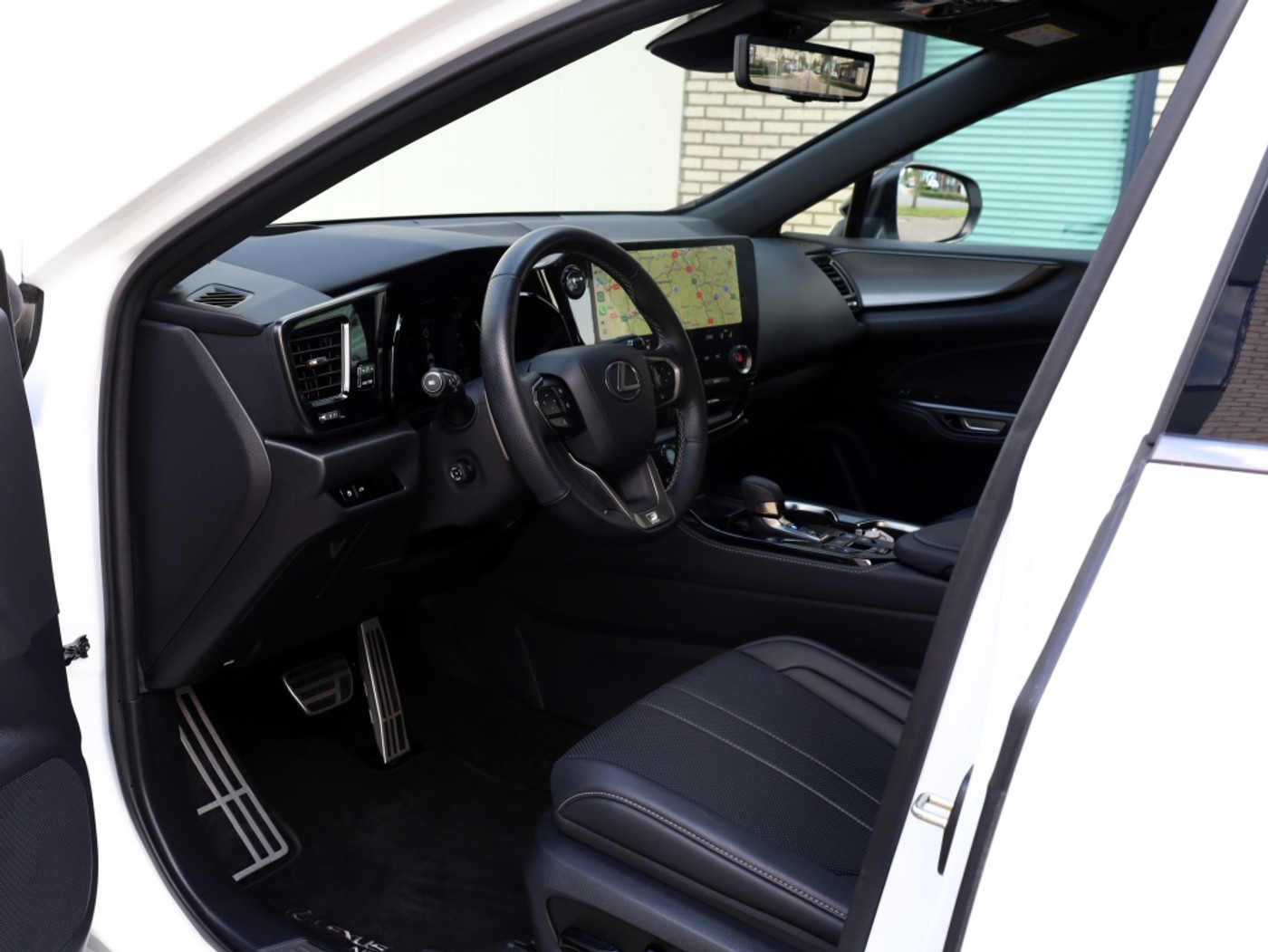 Foto van Lexus NX