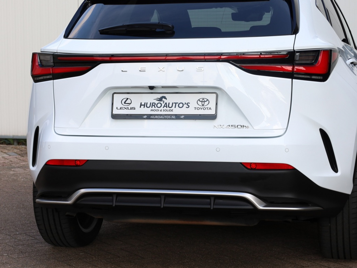 Foto van Lexus NX