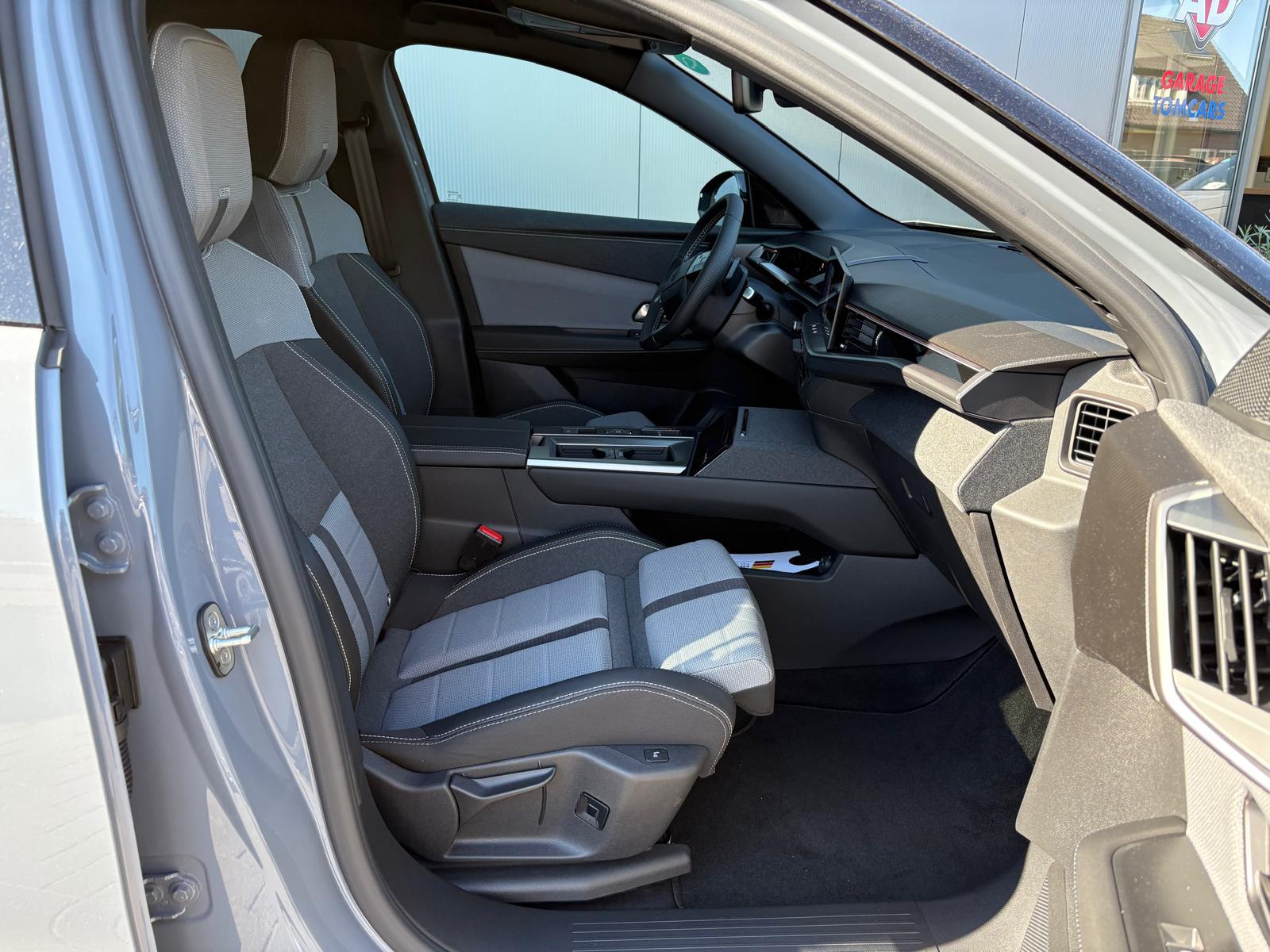 Foto van Opel Grandland Electric