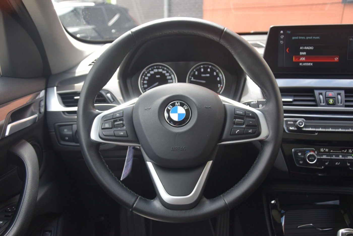 Foto van BMW X1 Sdrive20i
