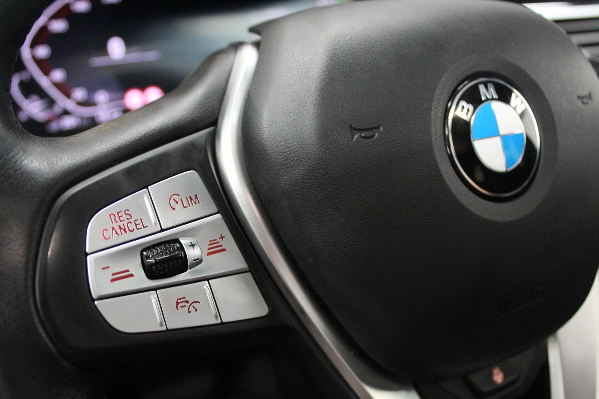 Foto van BMW X3 Xdrive30e