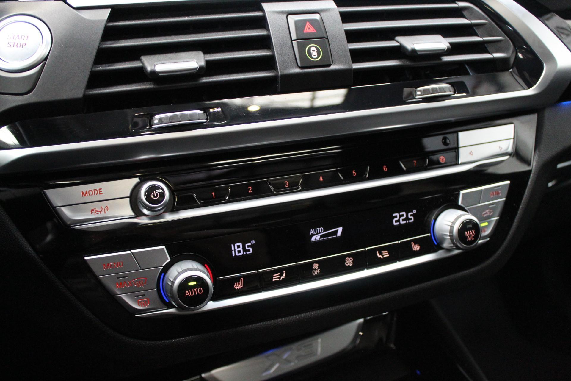 Foto van BMW X3 Xdrive30e