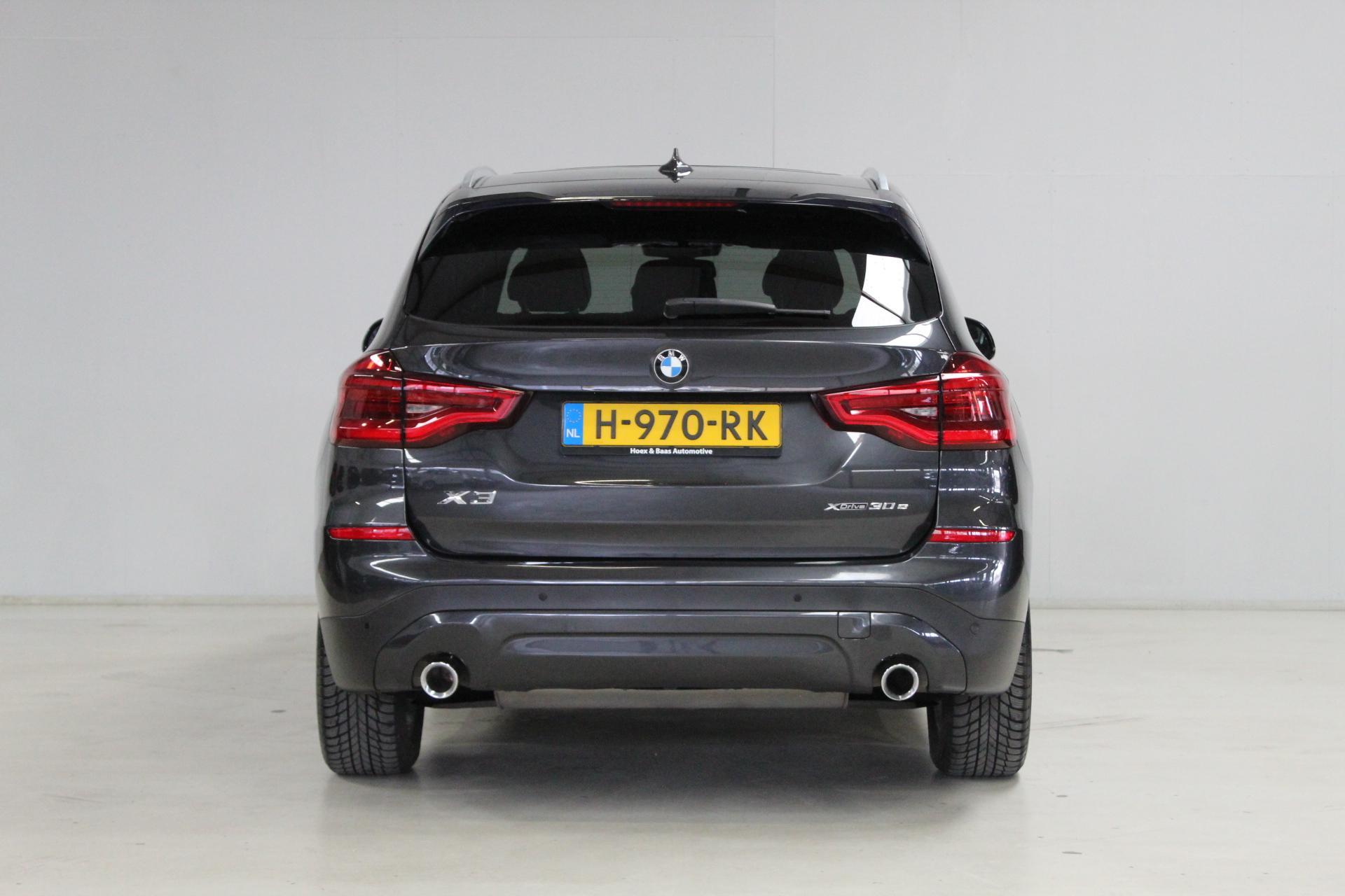 Foto van BMW X3 Xdrive30e