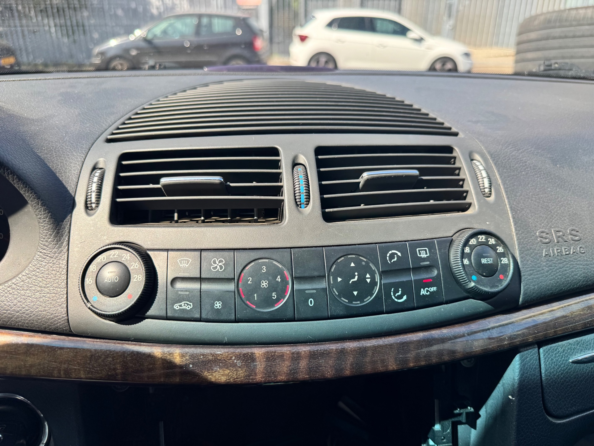 Foto van Mercedes-Benz E 200 CDI