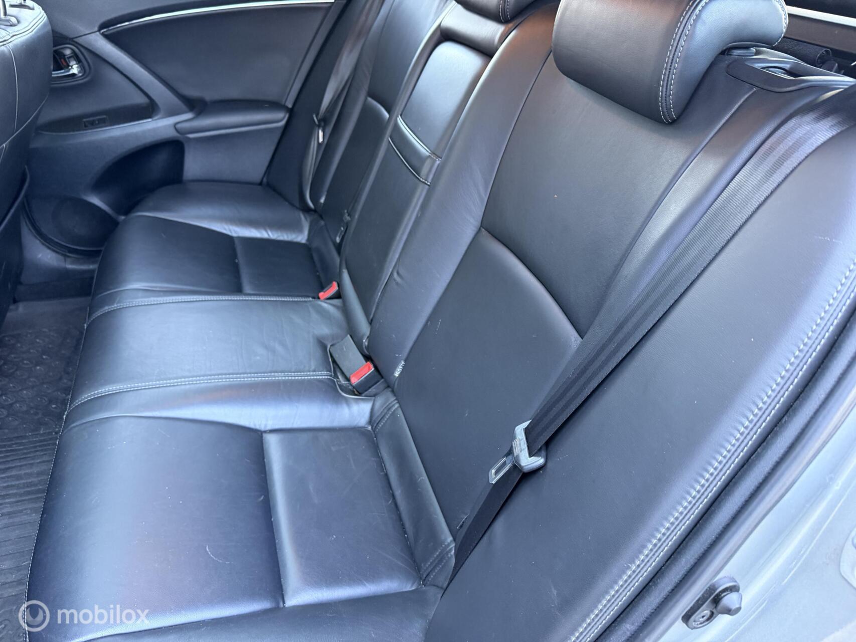 Foto van Toyota Toyota Avensis