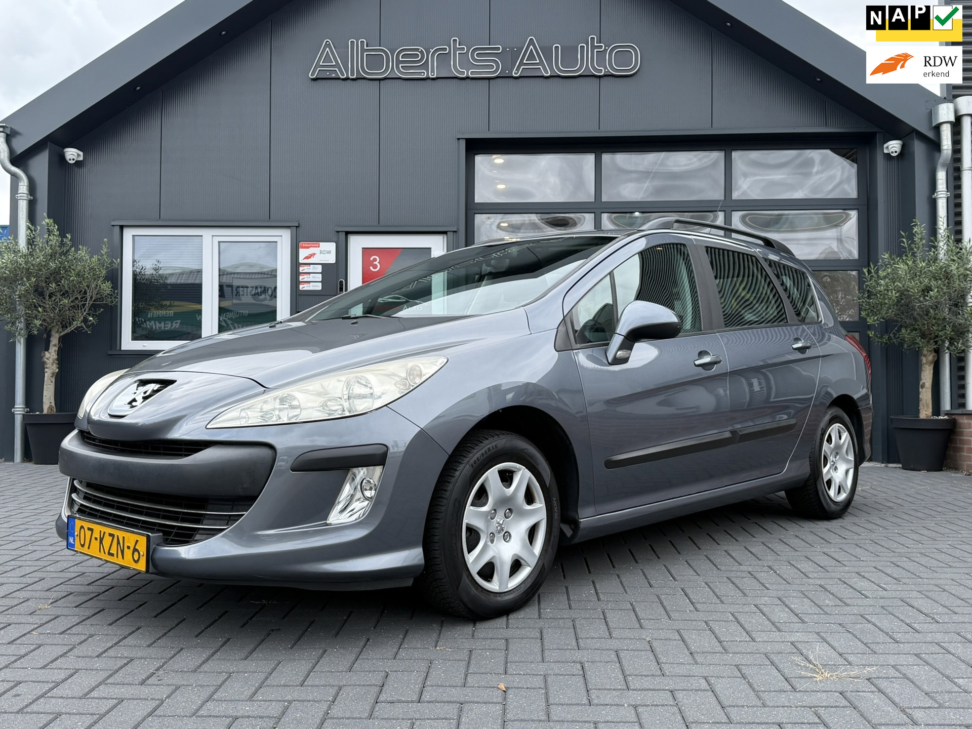 Peugeot 308 SW 1.6 VTi X-Line 2010 - voorkant