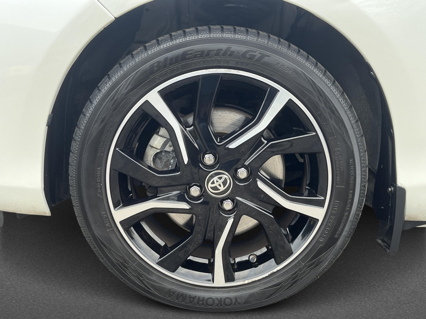 Foto van Toyota Toyota Yaris Hybrid