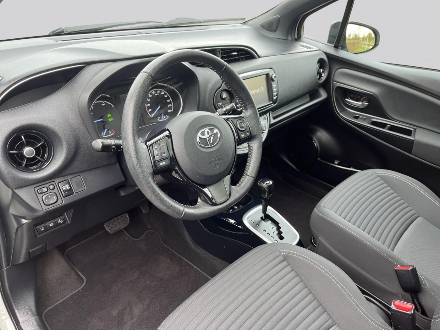 Foto van Toyota Toyota Yaris Hybrid