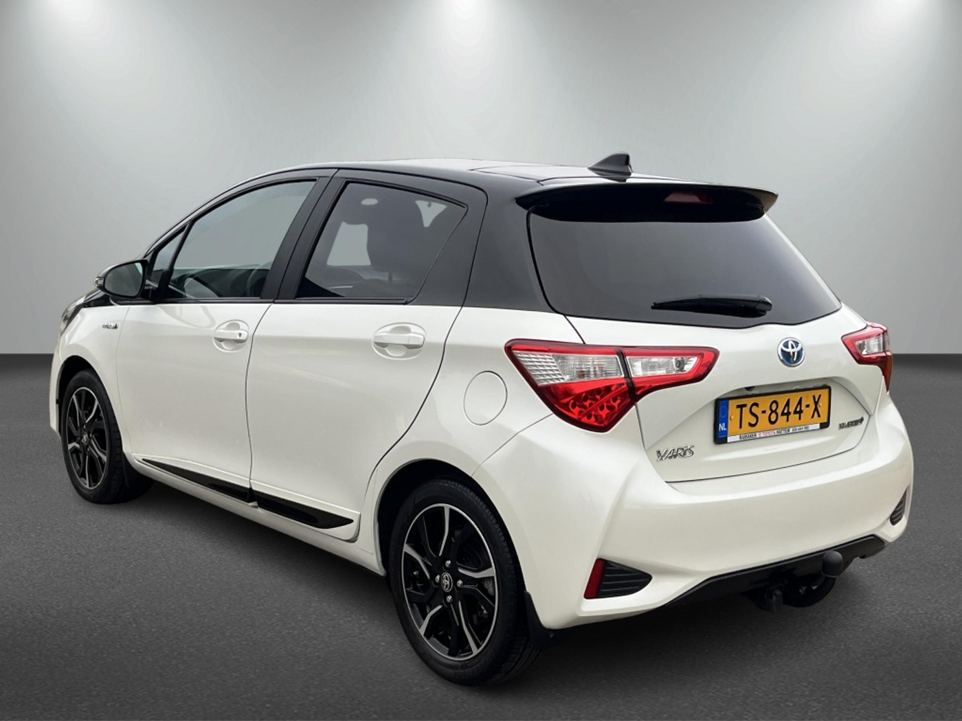 Foto van Toyota Toyota Yaris Hybrid